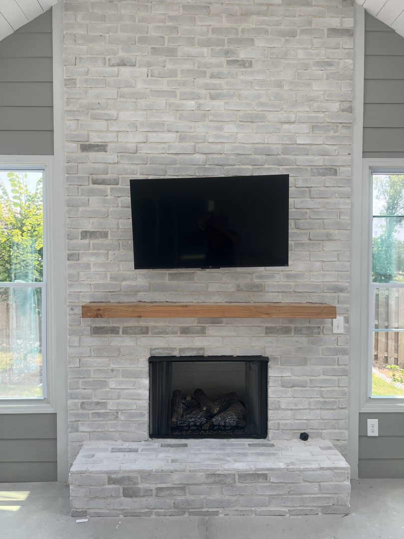 Finishing a Fireplace with Empire Vent-Free Sassafras Gas Logs